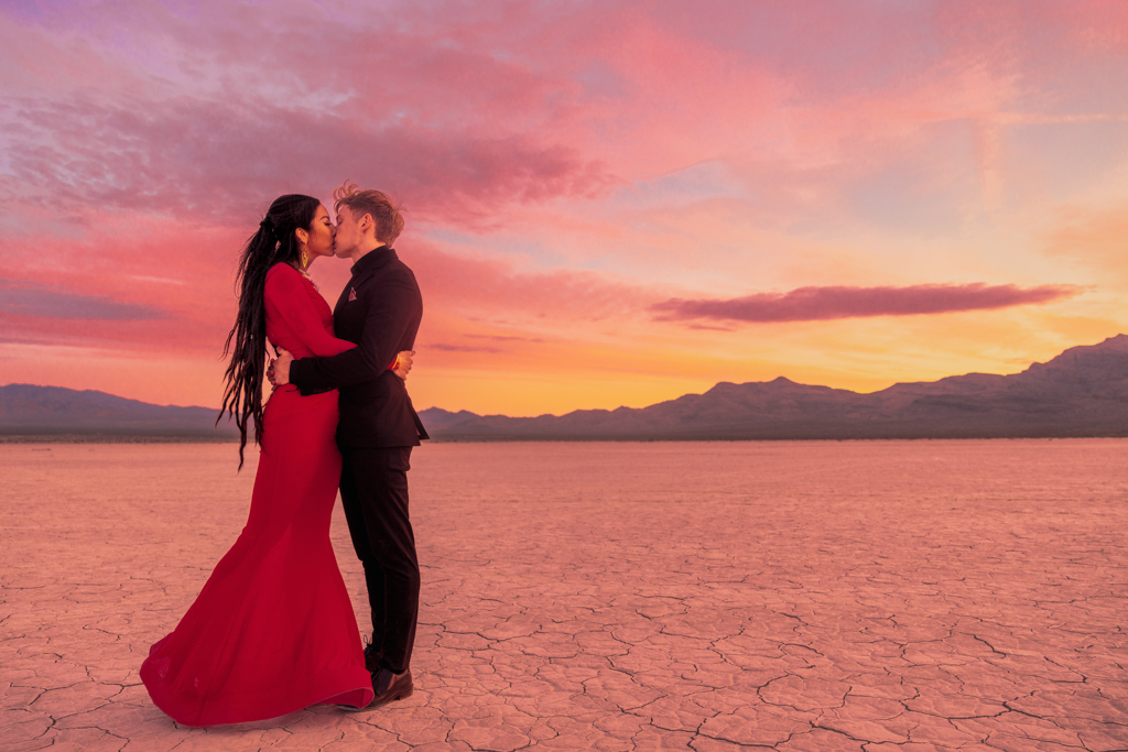 Las Vegas wedding desert sunset locks