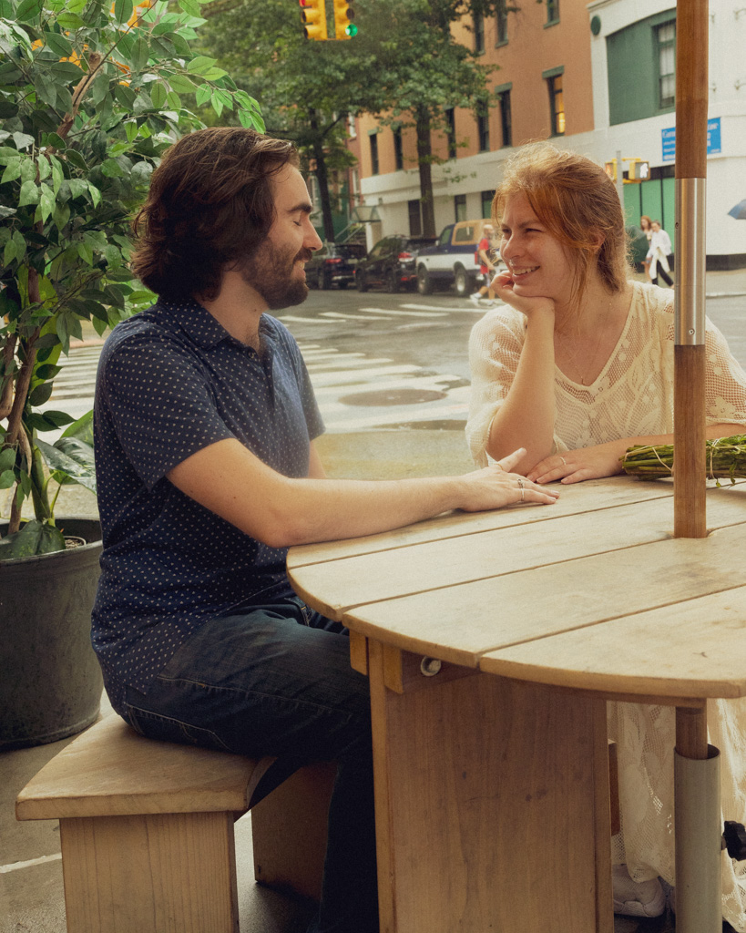 Intimate NYC date night photoshoot of Lucy and Mark at a pizzeria